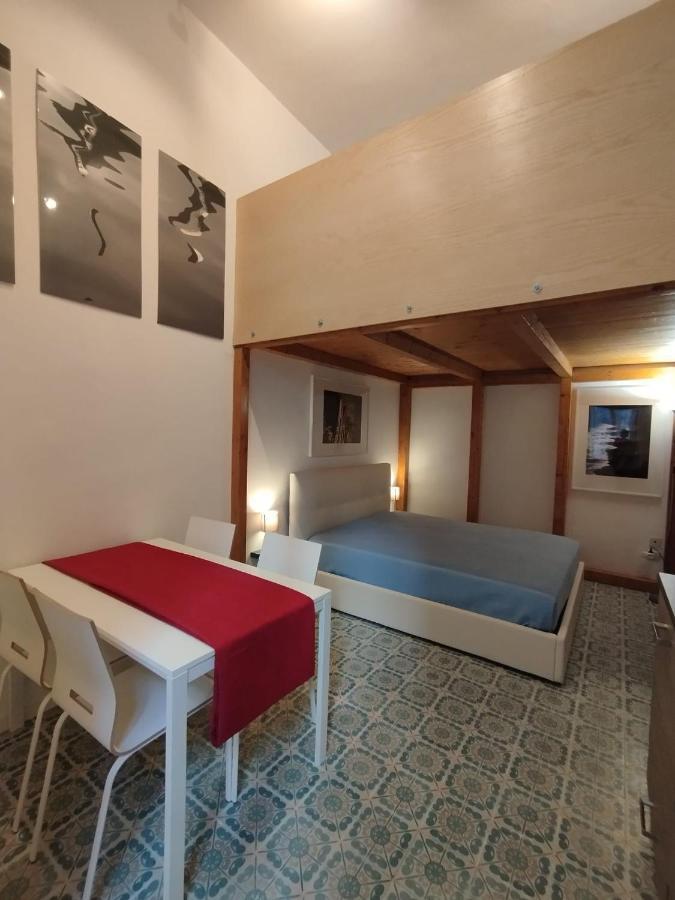 Casa Merisi Al Centro Storico Di Napoli Ngoại thất bức ảnh