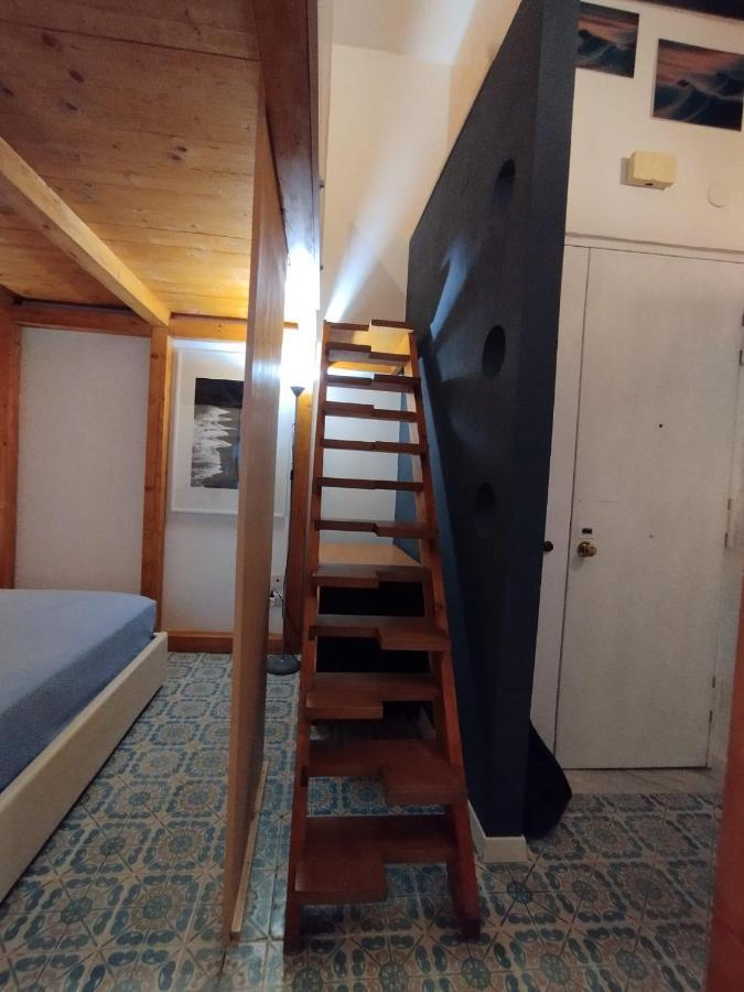 Casa Merisi Al Centro Storico Di Napoli Ngoại thất bức ảnh
